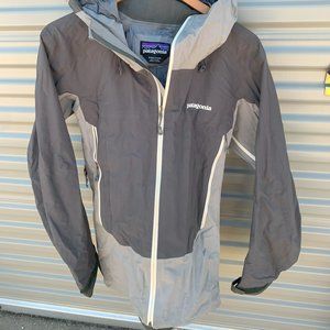 Patagonia Gore-tex Pro rain jacket hard shell Small